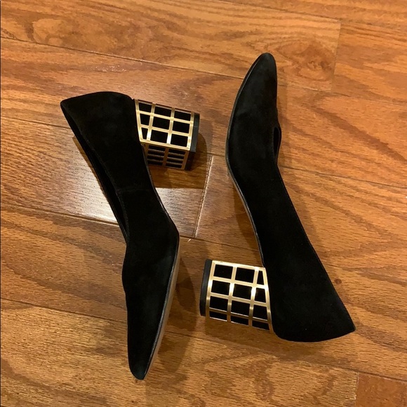 Brian Atwood Shoes - Brian Atwood 2” Heeled Flats, size 6, Suede